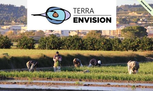 Das Logo von Terra Envision 2024 und ein Foto mit Menschen auf einem Feld Nahe einer Stadt